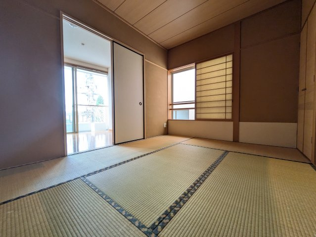 神田秋川駅前ビルの和室