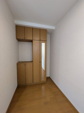 神田秋川駅前ビルの玄関