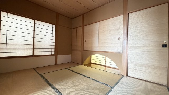 神田秋川駅前ビルの和室