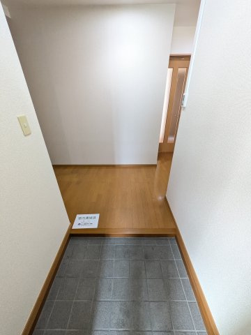 神田秋川駅前ビルの玄関