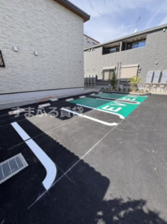 【駐車場】