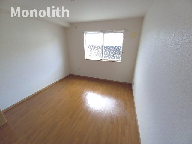 ソレアードの洋室