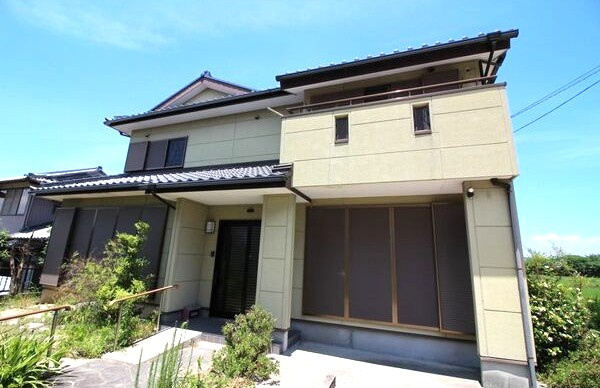 高岡本町戸建て