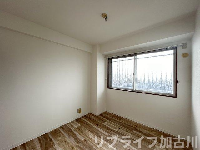 サウスレーベン小野の洋室