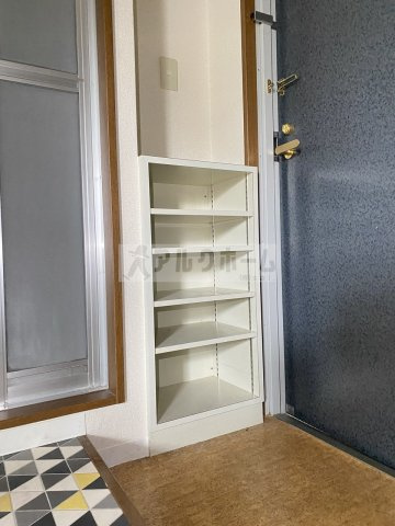 シャルムコートの玄関