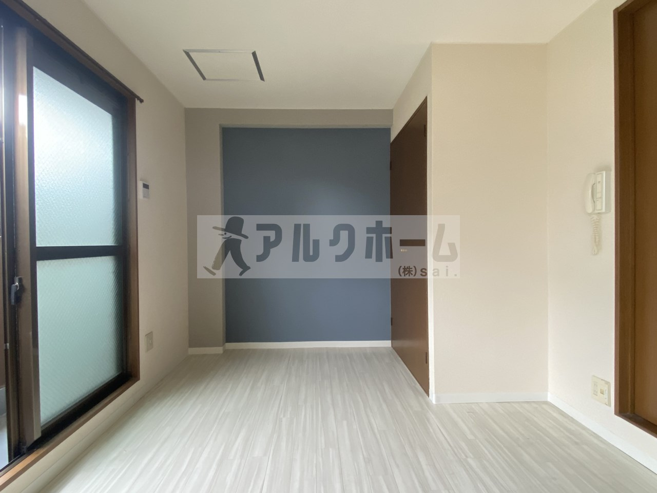 シャルムコートの居間・リビング