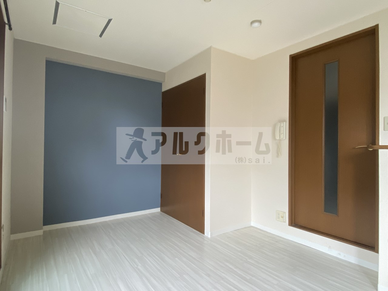 シャルムコートの居間・リビング