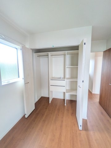 フォンテーヌB棟の収納