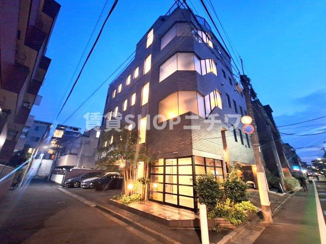 ＡＲＫ　ＴＥＲＲＡＣＥの駐車場|★敷地内駐車場もございます★