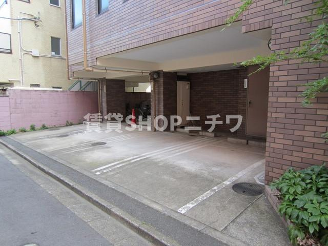 ＡＲＫ　ＴＥＲＲＡＣＥの駐車場|☆敷地内駐車場☆
