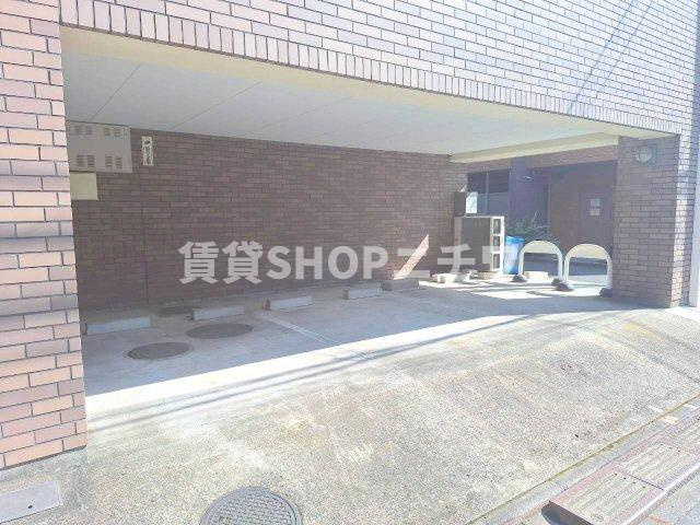 ＡＲＫ　ＴＥＲＲＡＣＥの駐車場|★敷地内駐車場★