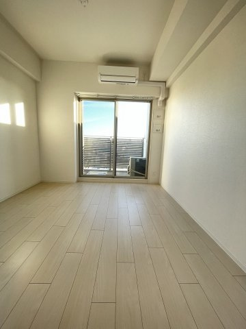 【居間・リビング】エスリード大阪ザ・ルクス