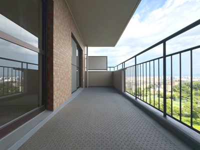 【バルコニー】 | インペリアル千里青葉丘