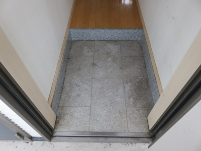 【玄関】 | ベストール柳町