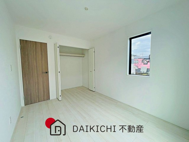 【洋室】 | 鴻巣市小松4期　新築戸建　全2棟　2号棟