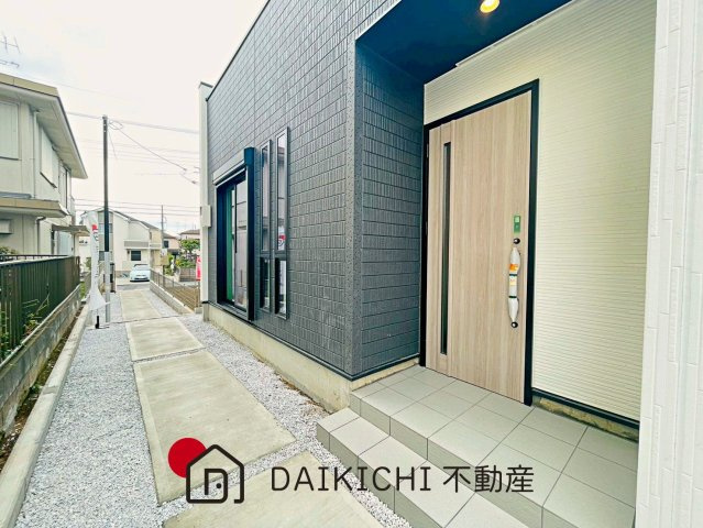 【玄関】 | 鴻巣市小松4期　新築戸建　全2棟　2号棟