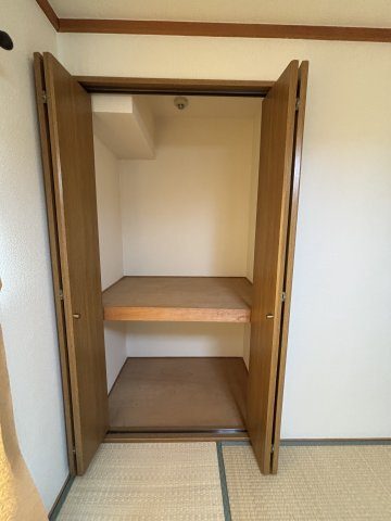 ジュネスシャトーの収納