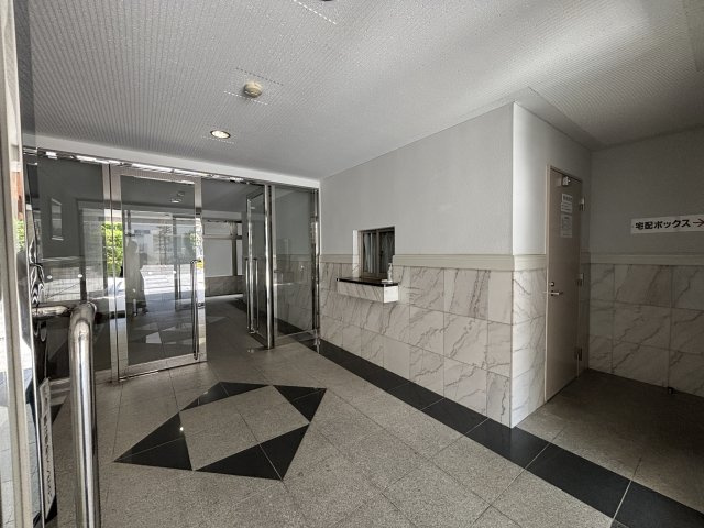 セザール壱番館（７０４）のロビー