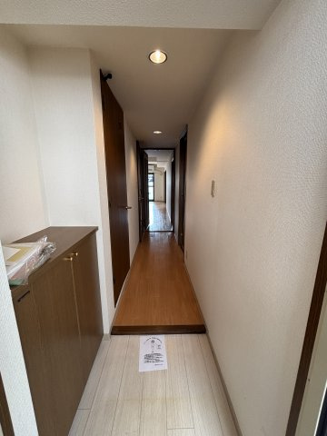 セザール壱番館（７０４）の玄関