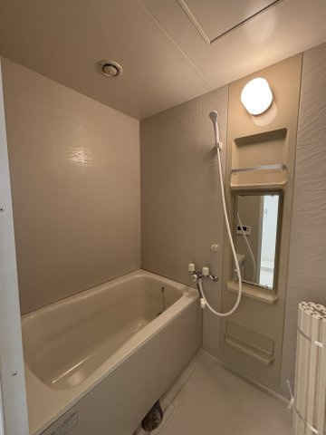 セザール壱番館（７０４）の浴室