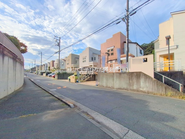 『八王子市中古戸建て』八王子市兵衛2-18-18【仲介手数料無料】　八王子市兵衛の前面道路含む現地写真|～仲介手数料無料☆八王子ひなた不動産～　八王子市兵衛　中古戸建て