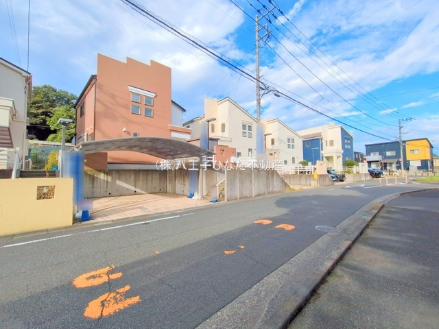 『八王子市中古戸建て』八王子市兵衛2-18-18【仲介手数料無料】　八王子市兵衛の前面道路含む現地写真|～仲介手数料無料☆八王子ひなた不動産～　八王子市兵衛　中古戸建て