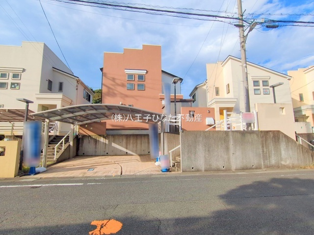 『八王子市中古戸建て』八王子市兵衛2-18-18【仲介手数料無料】　八王子市兵衛の前面道路含む現地写真|～仲介手数料無料☆八王子ひなた不動産～　八王子市兵衛　中古戸建て