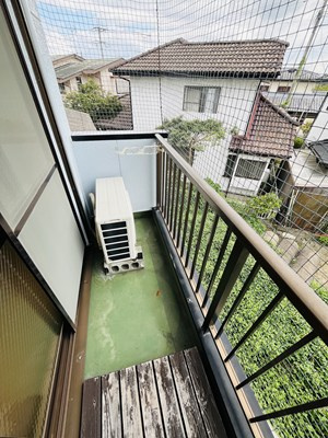 弐番館のバルコニー