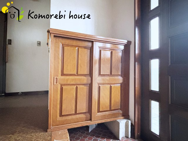 比企郡川島町上伊草　中古一戸建ての収納|キャメル色がおしゃれなシューズボックスです