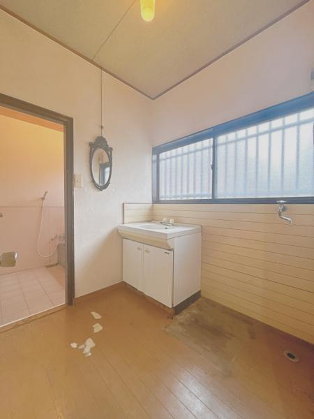 富士宮市淀師の中古一戸建|【現況販売】洗面所