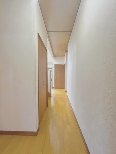 富士宮市淀師の中古一戸建|【現況販売】廊下