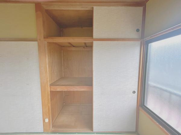 富士宮市淀師の中古一戸建|【現況販売】2階6帖和室収納