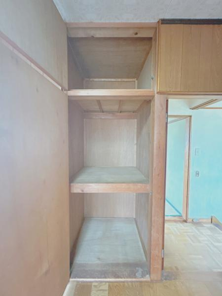 富士宮市淀師の中古一戸建|【現況販売】2階6帖洋室収納