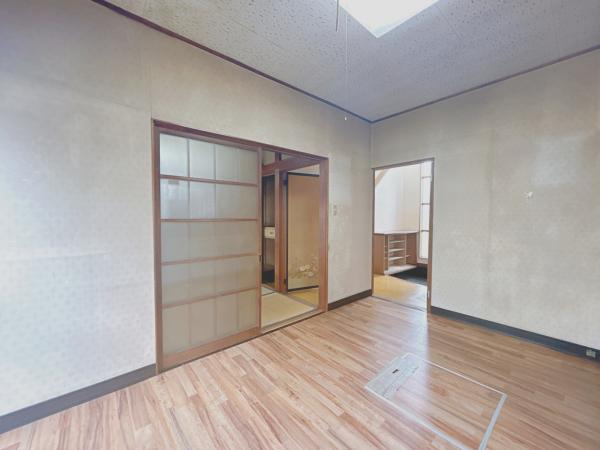 富士宮市淀師の中古一戸建|【現況販売】1階6帖DK