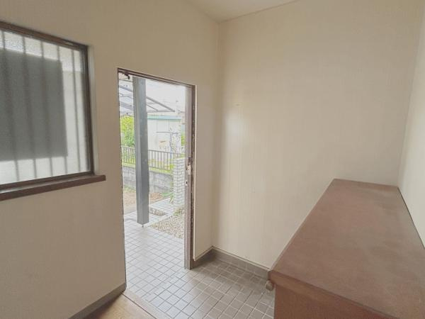 富士市川成島の中古一戸建|【現況販売】玄関（内観）