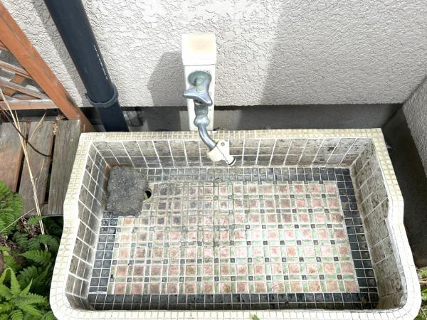 富士市川成島の中古一戸建|【現況販売】玄関横外水道