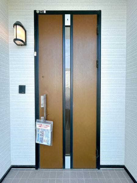 富士市中丸の中古一戸建|【現況販売】玄関（外観）