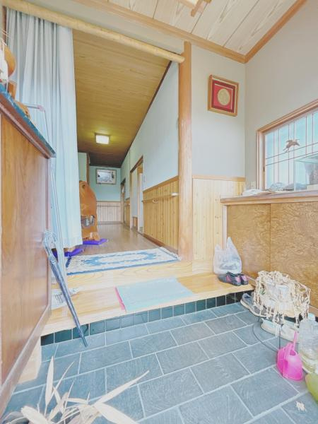 富士市原田の中古一戸建|【現況販売】玄関（内観）