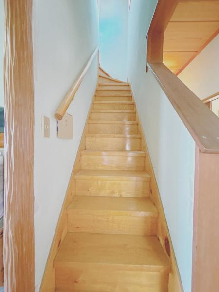 富士市原田の中古一戸建|【現況販売】階段
