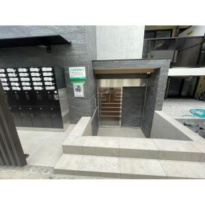 杉並区阿佐谷北１丁目の賃貸マンションのエントランス