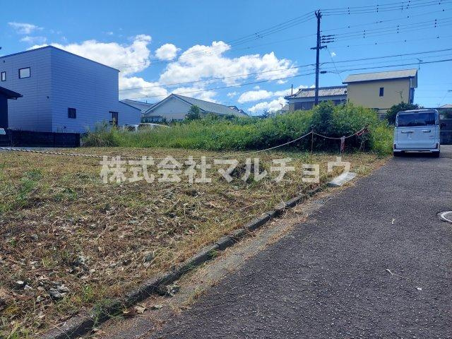 南紀の台土地の前面道路含む現地写真|前面道路含む現地写真です