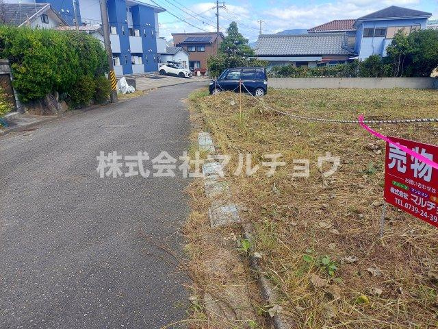 南紀の台土地の前面道路含む現地写真|前面道路含む現地写真です