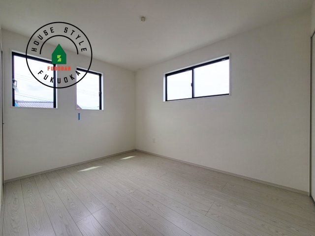 福岡市東区下原2丁目第7-1棟（1号棟）の洋室|採光良好な洋室は全居室、複層ガラスの遮熱効果と断熱効果で、一年中快適に過ごせます。