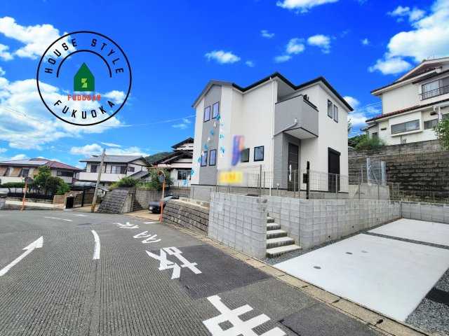 福岡市東区下原2丁目第7-1棟（1号棟）の前面道路含む現地写真|見学の時間などお気軽にお問い合わせ下さい。