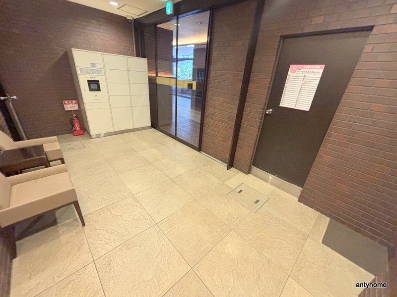 パレロワイヤル順慶町　仲介手数料無料のロビー