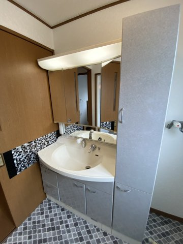 la porteの独立洗面台|独立洗面台で身支度をすべて済ませてしまいましょう