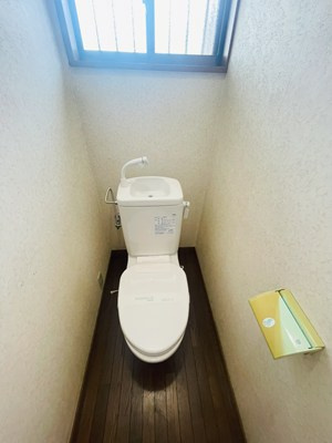 筑後市熊野貸家のトイレ|落ち着いたトイレです