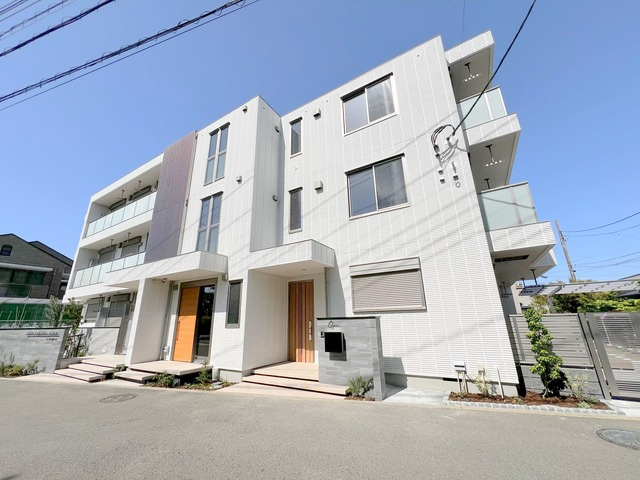 Ｒｉｖａ　Ｓａｋｕｒａｇａｏｋａのエントランス