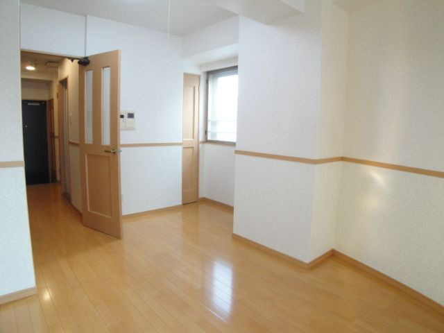 タワーTORIKAIの居間・リビング