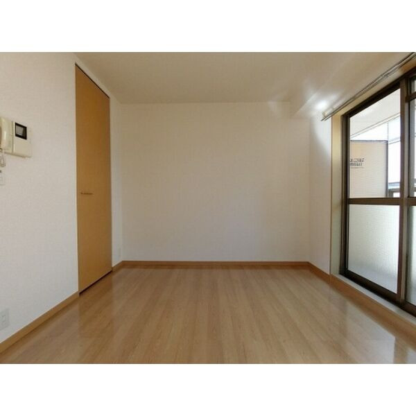 セピアコート9の居間・リビング